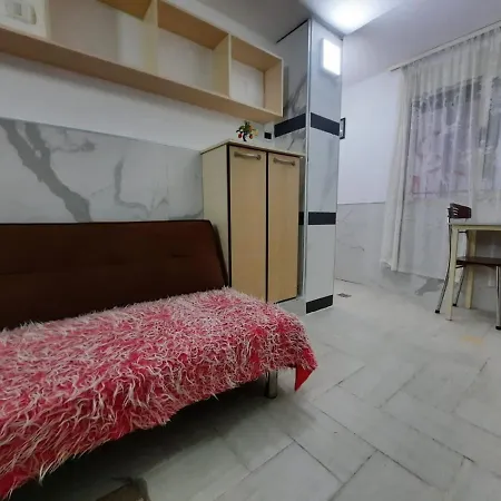 Lovely Apt.0-1 Apartment