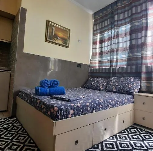 Lejlighed Lovely Apt.0-1